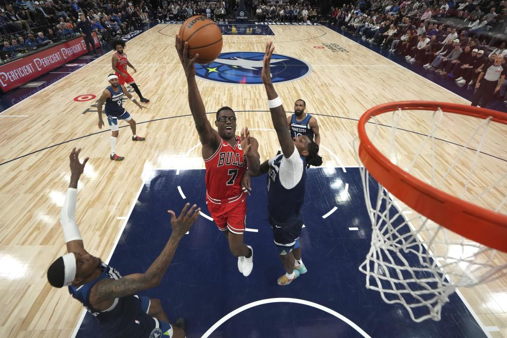 引领球队争 引领球队争