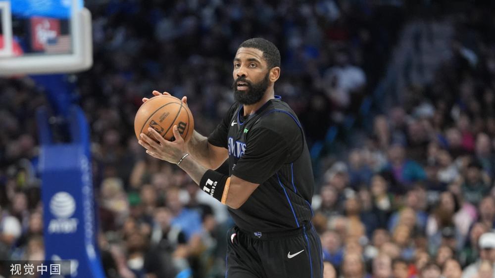 在足球比赛 在足球比赛