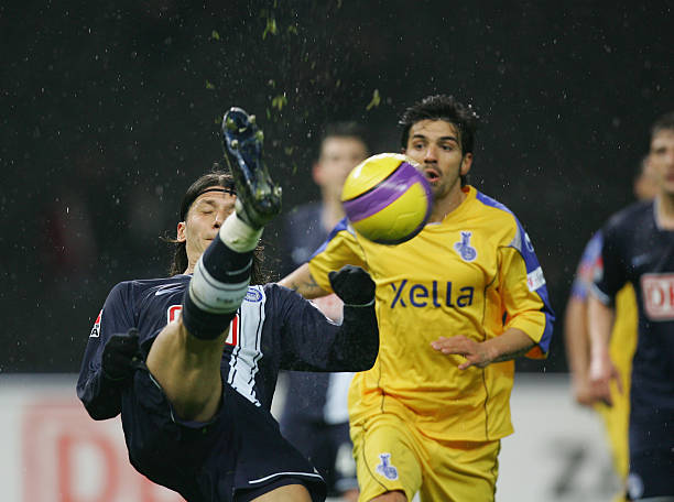 围绕赫伯特 围绕赫伯特