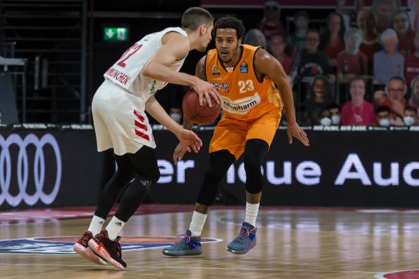 主场作战 主场作战