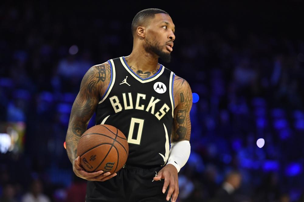 出球员和球 出球员和球