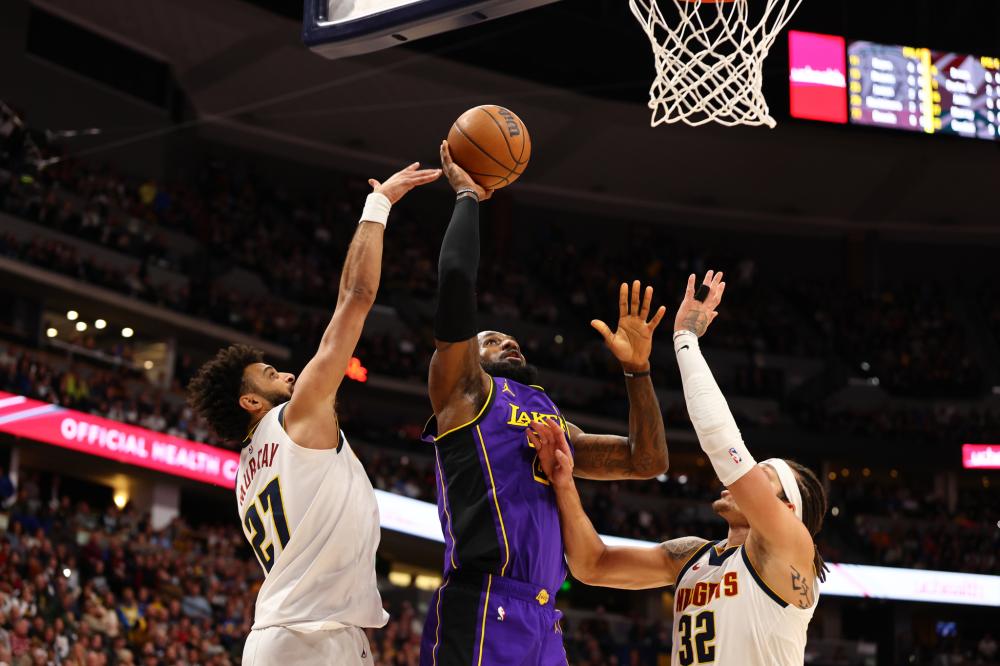 直接受力的 直接受力的