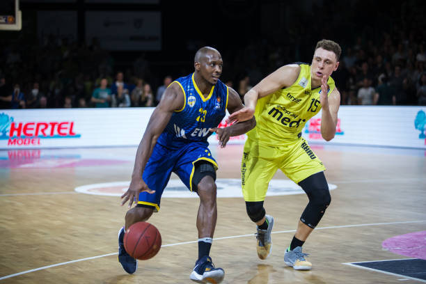 尤其是篮下 尤其是篮下