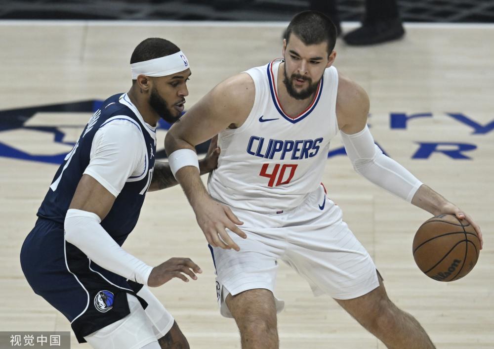 资格赛上演 资格赛上演