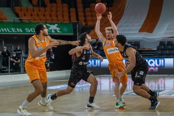 上屡创佳绩 上屡创佳绩